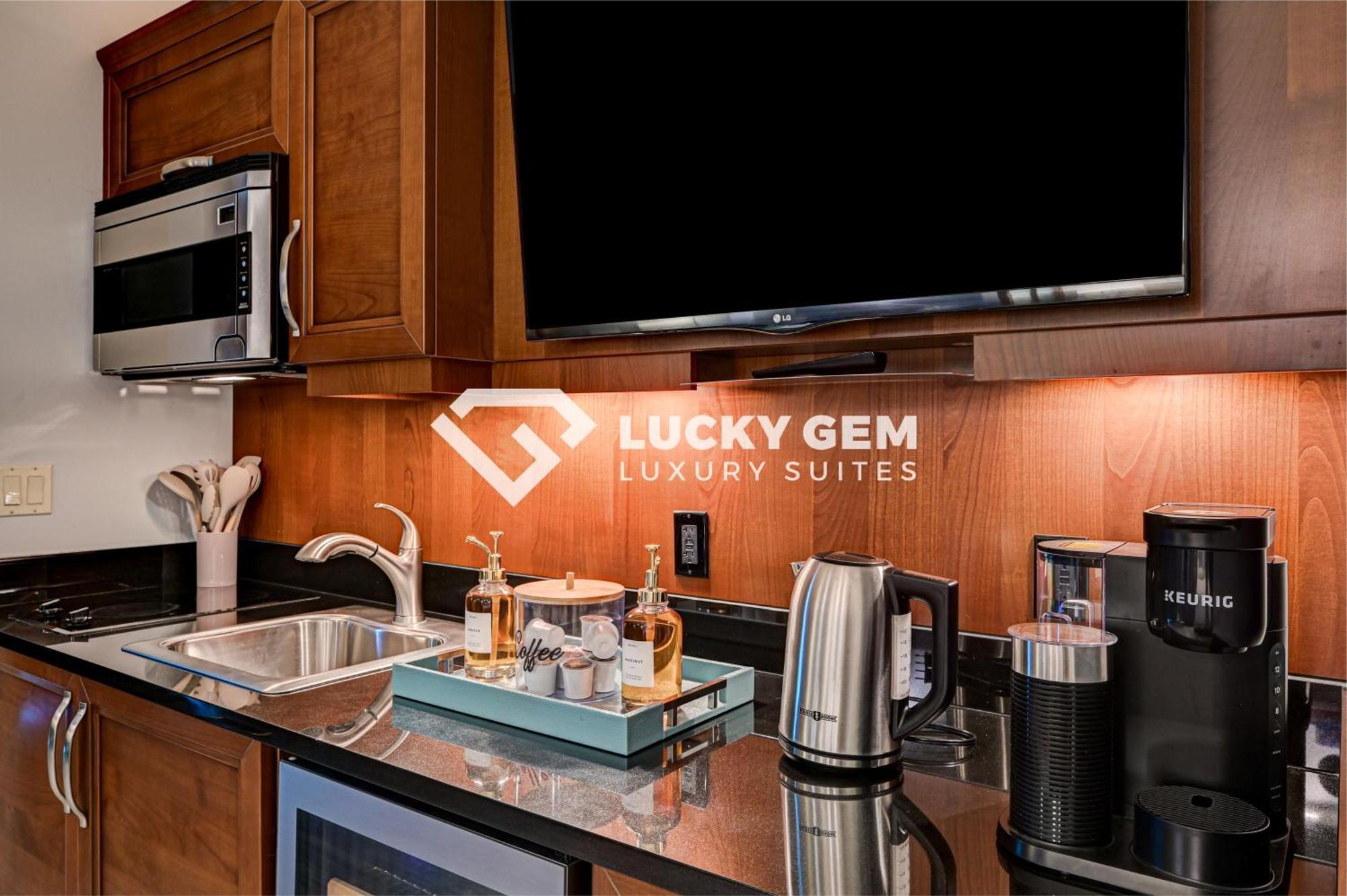 Lucky Gem Penthouse & Luxury Suites At Signature Resort, Balcony Strip View 3505 Лас-Вегас Екстер'єр фото