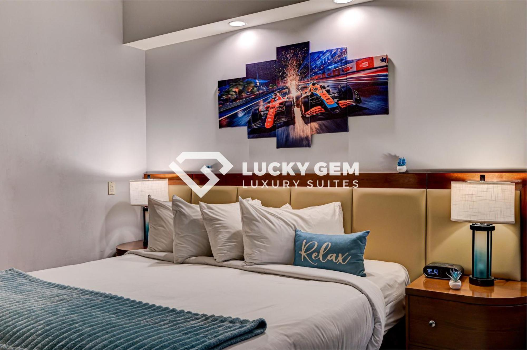 Lucky Gem Penthouse & Luxury Suites At Signature Resort, Balcony Strip View 3505 Лас-Вегас Екстер'єр фото